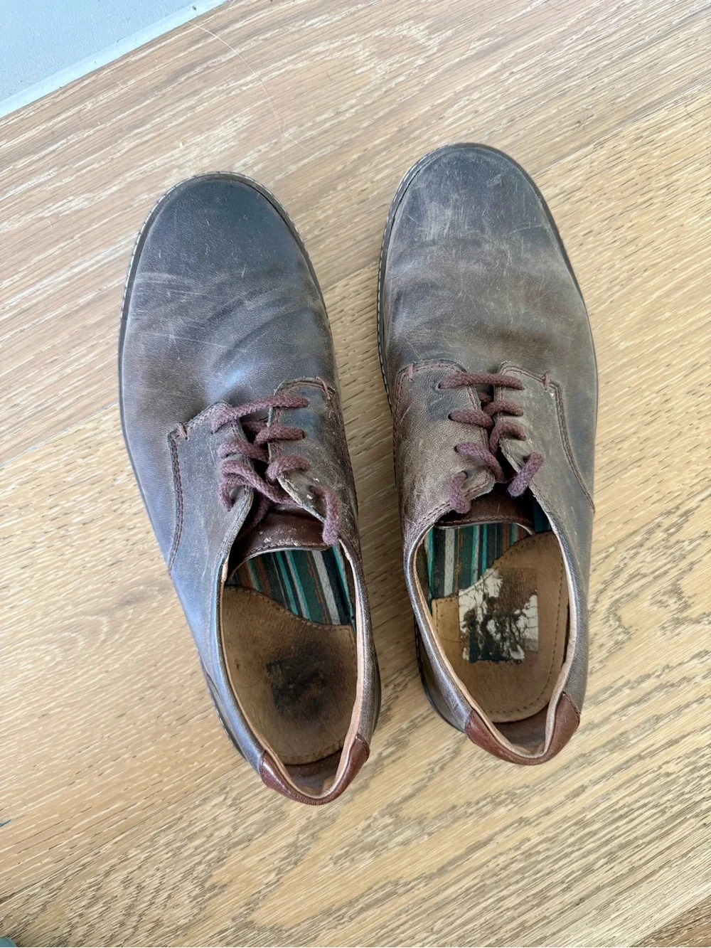 Johnston & Murphy McGuffey Plain-Toe Oxford in Brown Leather with Cream Sole